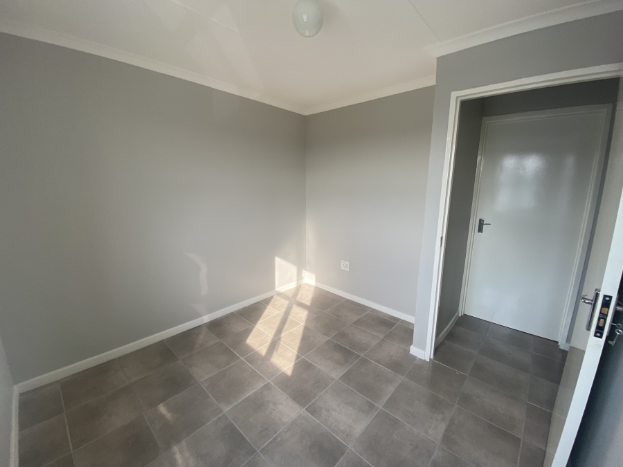 2 Bedroom Property for Sale in Highbury Western Cape